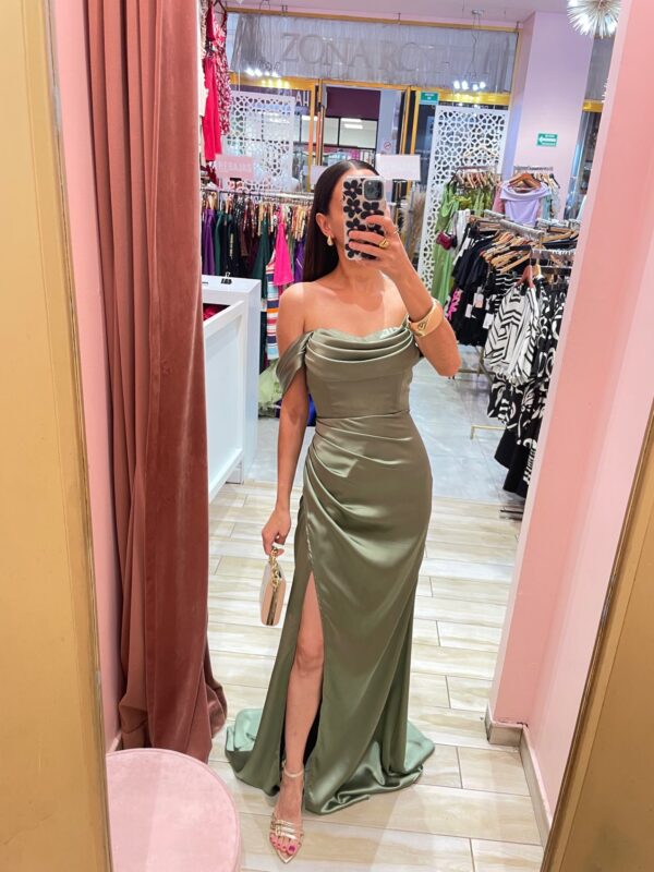 MAXI SATIN OFF SHOULDERS BUSTO COLGADITO