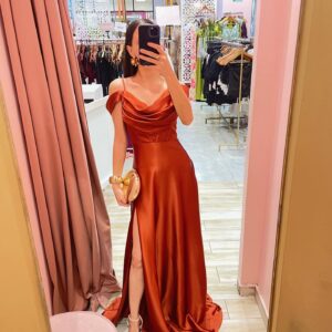 MAXI CIRCULAR SATIN TIRANTES Y MANGUITA