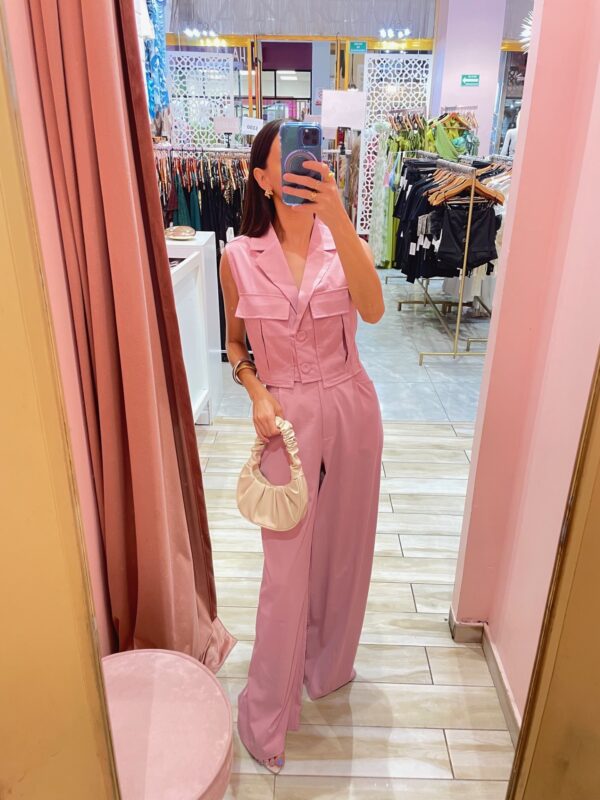 SET CHALECO CORTO CON BOLSAS Y PANTALON