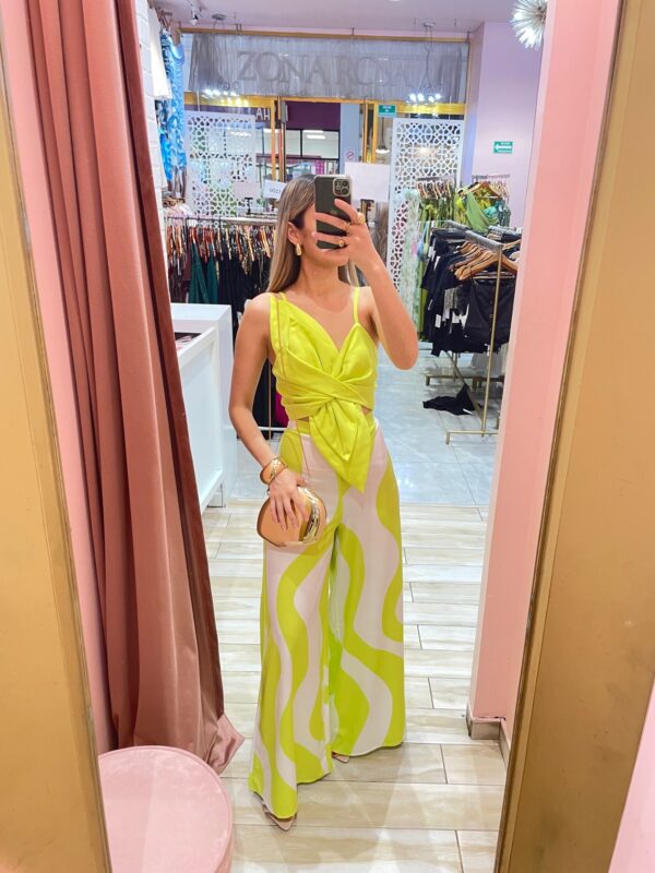 SET TOP NUDO Y PANTALON ONDAS VERDE LIMON