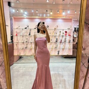 MAXI STRAPLES SATIN BIES BUSTO