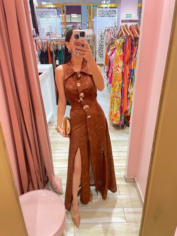 VESTIDO MIDI CAMISERO SIN MANGA ENCAJE BOTONES GRANDES