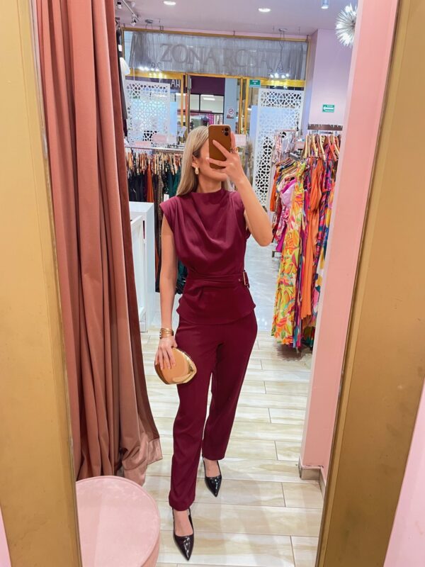 SET BLUSA CON CINTO PANTALON CIGARRO