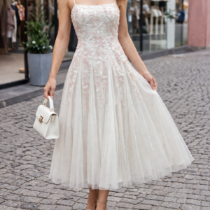 MIDI TIRANTES ENCAJE ARRIBA TUL ABAJO